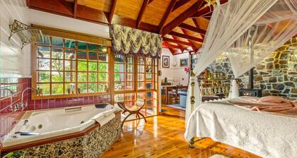 StayAU Owls Croft Picturesque Cottage Valley View