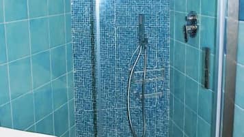 Standard Double Room, City View | Bathroom | Shower, hair dryer, towels