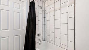 Toallas y papel de baño 