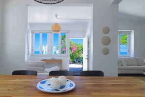 Interior - Casa Del Mar: Beach Front Oasis (San Juan)