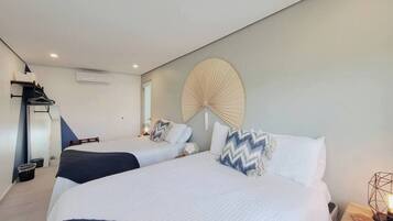 4 bedrooms, WiFi, bed sheets