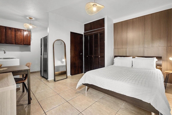 1 chambre, fer et planche à repasser, Wi-Fi, draps fournis