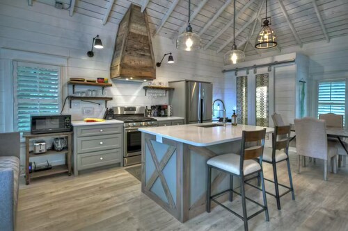 Memory Maker, Top of GA Cottage in charming Mineral Bluff with AC, WiFi