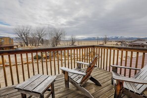 Property grounds - Cabin 3 at the Almo Inn, Close to City of Rocks National Park and Castle Rock (Almo)