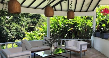 Shangri La Yoga and art