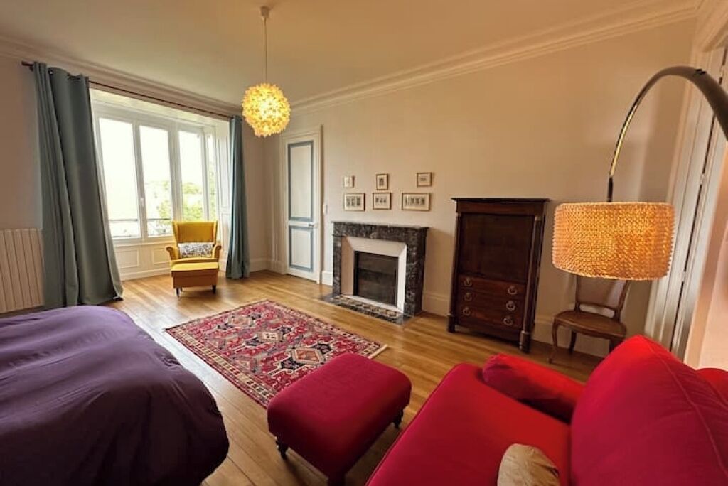 2 chambres, fer et planche à repasser, Wi-Fi, draps fournis