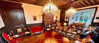 Château Viéndal, Banda apartment