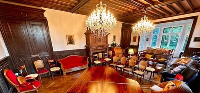 Château Viéndal, Banda apartment