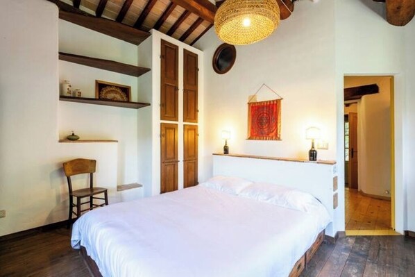 2 chambres, Wi-Fi, literie fournie