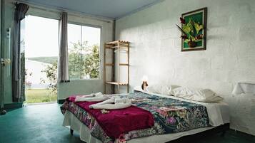 Quarto duplo básico, 1 cama de casal | Wi-Fi de cortesia