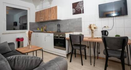 Livemore24 - Apartment 3 in Duisburg 24/7 check-in