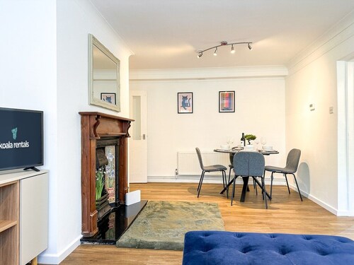 Folkestone Oasis - Spacious Flat - Pets Welcome!