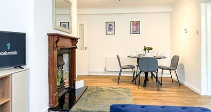 Folkestone Oasis - Spacious Flat - Pets Welcome!