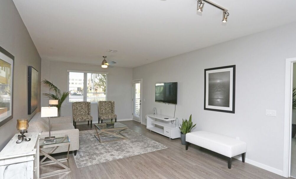 Télévision, table de tennis de table