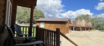 Cabin 6 at the Almo Inn, right by City of Rocks National Park and Castle Rock ID