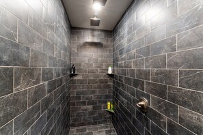 Hair dryer, towels - The Acadia Base Camp (Ellsworth)