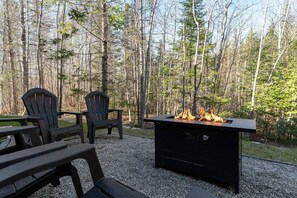 Property grounds - The Acadia Base Camp (Ellsworth)