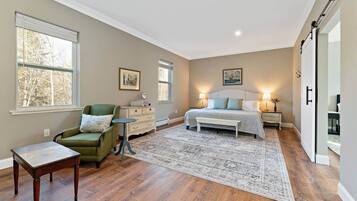 7 bedrooms, iron/ironing board, free WiFi, bed sheets