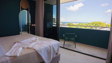 Habitación (Cama King Balcón Vista al Mar) | Vista a la playa o el mar
