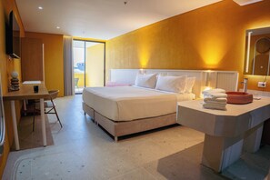 Superior Suite (Cama King Balcón Vista Exterior)