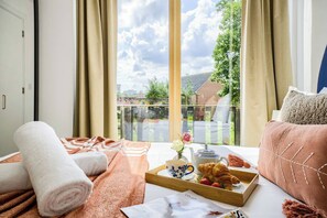 3 chambres, fer et planche à repasser, Wi-Fi gratuit, draps fournis