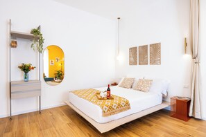 Blackout curtains, soundproofing, iron/ironing board, free WiFi