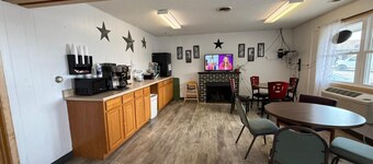 艾達格羅夫175號公路城堡飯店