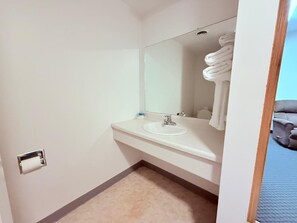Room, 2 Double Beds, Non Smoking | Bathroom | Towels - Hotel O Castle Town Ida Grove Hwy 175 (Ida Grove)