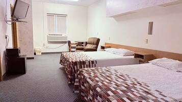 Værelse - 2 dobbeltsenge - ikke-ryger | Skrivebord, gratis Wi-Fi, sengetøj
