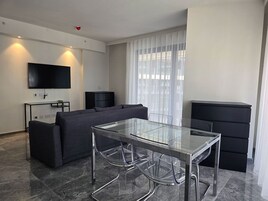 Apartment, 1 Bedroom | Living area