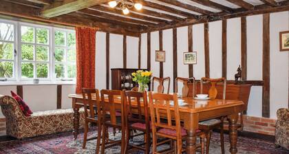 4 bedroom accommodation in North Cove