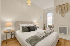 1 habitación, tabla de planchar con plancha, wifi gratis y ropa de cama 