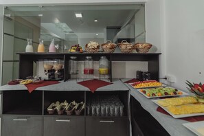 Breakfast buffet - Classic Hotel (Cusco)