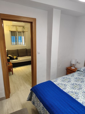 1 chambre, coffres-forts dans les chambres, bureau