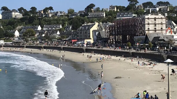 Nær stranden
