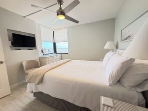1 bedroom, iron/ironing board, Internet, bed sheets - Lovers’ Key Beach Club - 1 Bedroom Apartment with Water View. (Bonita Springs)
