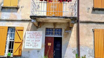 Bagian depan properti