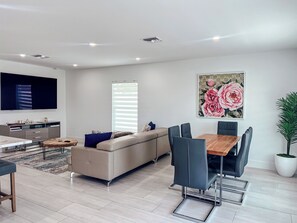 Interior - 664 Naples Beach Paradise-Your Next Vacation Spot with Private Pool & Spa (Naples)