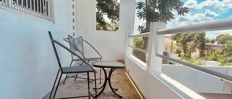 Chalet familial, vue sur le jardin | Balcon
