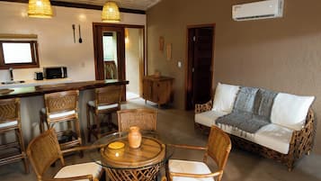 Family Room | Living area | 32-inch Smart TV with digital channels