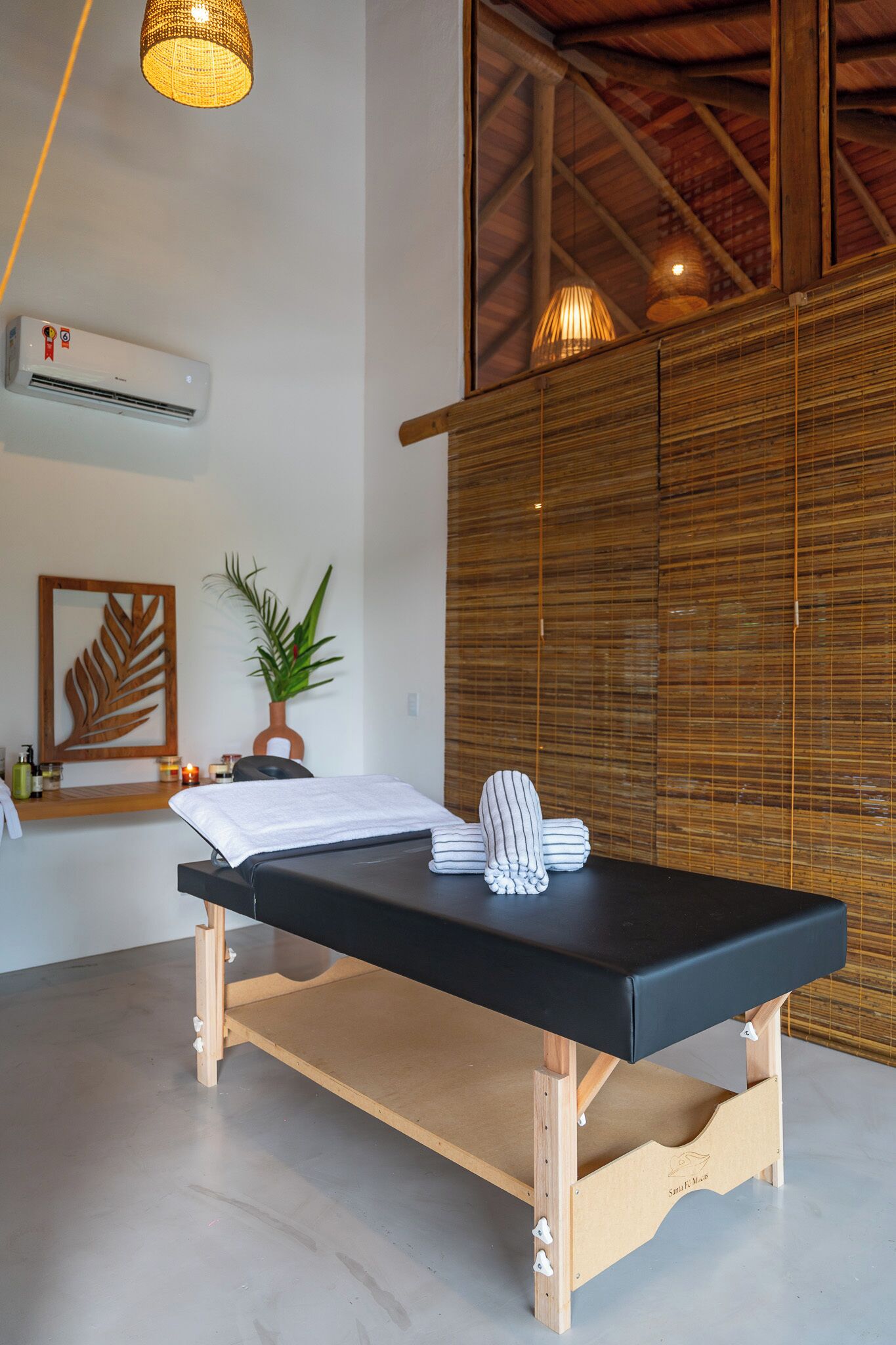 Body treatments, aromatherapy, body scrubs, massages