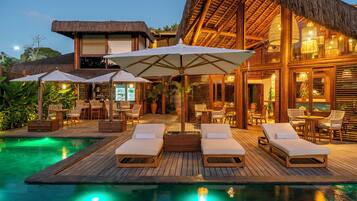 Front of property – evening/night