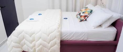 1 bedroom, WiFi, bed sheets