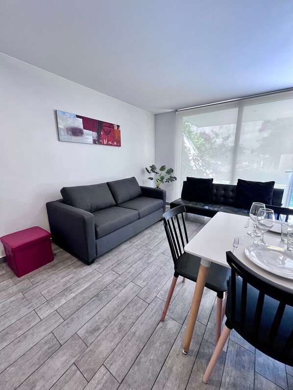 Comfort Apartment | Interior - Moderno y equipado estudio en Los Dominicos (Santiago)