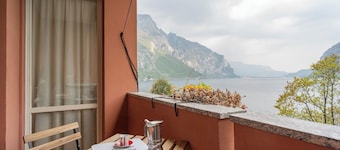 La finestra sul lago