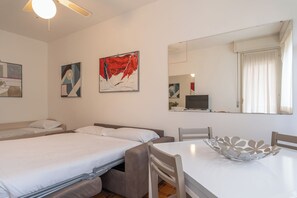 Strykejern/-brett og wi-fi (inkludert)