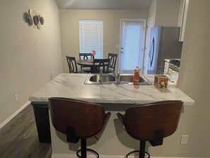 Dining - Happy Stay brand new 3-bedroom 2-Full bath house in serene Broken Arrow (Broken Arrow)