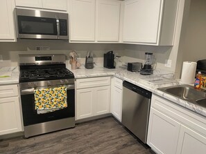 Fridge, microwave, oven, stovetop - Happy Stay brand new 3-bedroom 2-Full bath house in serene Broken Arrow (Broken Arrow)