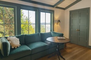 Smart TV, fireplace, DVD player, books - Picturesque views of Sapphire and Lonesome Valley (Sapphire)