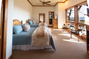 5 bedrooms, iron/ironing board, WiFi, bed sheets